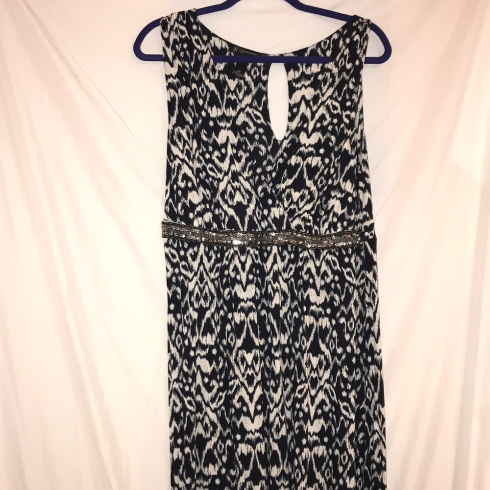 Black and white gorgeous detail maxi  dress